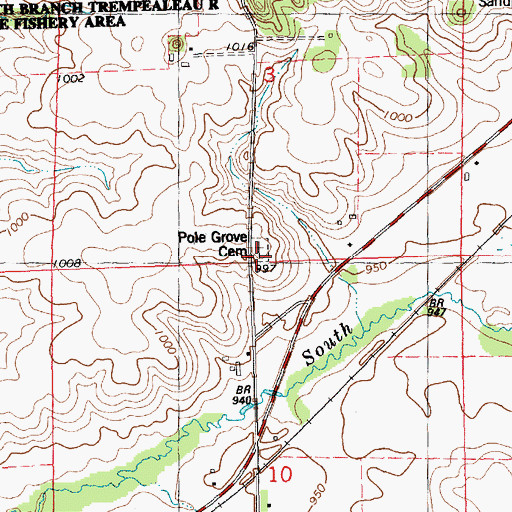 Topographic Map of Pole Grove Cemetery, WI