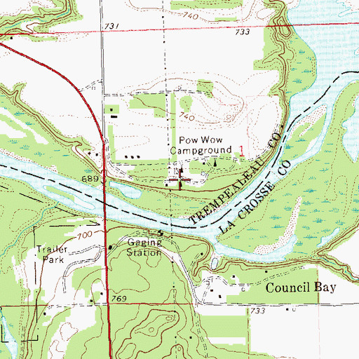 Topographic Map of Pow Wow Campground, WI