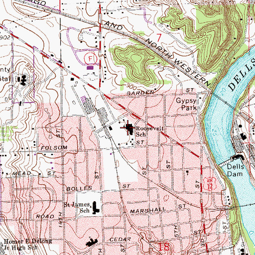 Topographic Map of Roosevelt Elementary School, WI