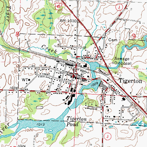 Topographic Map of Tigerton, WI
