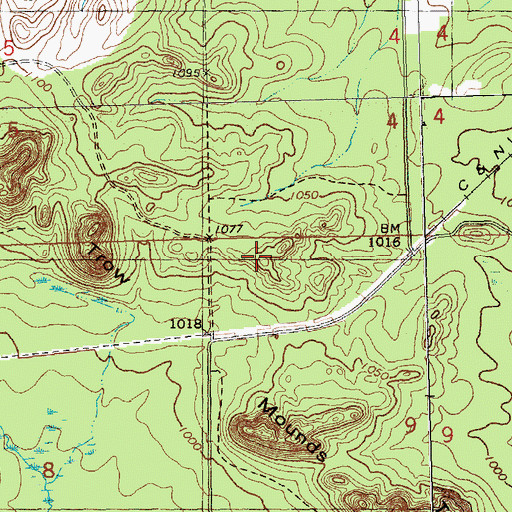 Topographic Map of Trow Mounds, WI