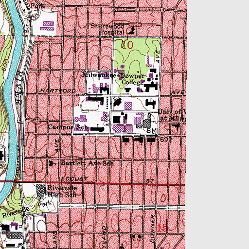 Topographic Map of University of Wisconsin - Milwaukee, WI