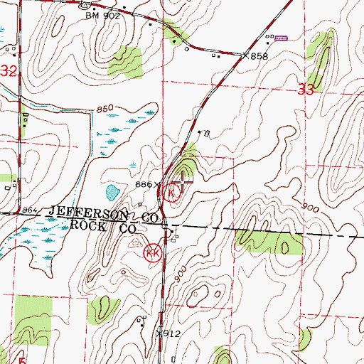 Topographic Map of WSJY-FM (Fort Atkinson), WI