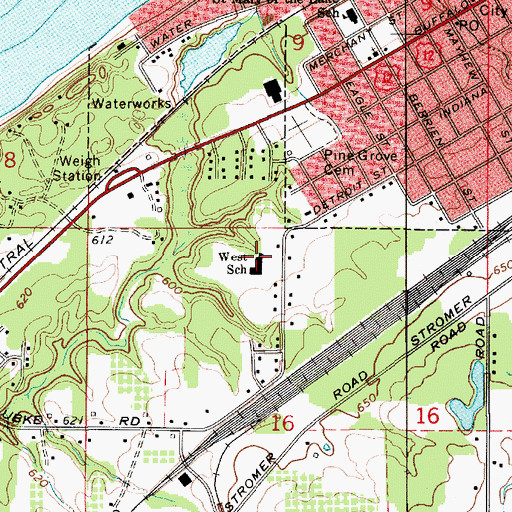 Topographic Map of New Buffalo Elementary School, MI