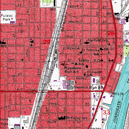 Topographic Map of Wyandotte High School, MI