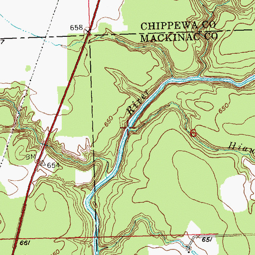 Topographic Map of Hiawatha Run, MI