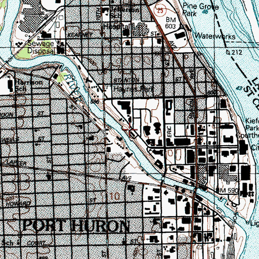 Topographic Map of Port Huron Marina, MI