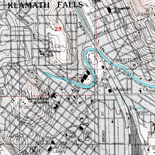 Topographic Map of Klamath Union High School, OR