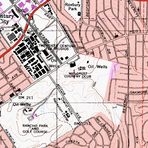Topographic Map of Hillcrest Country Club, CA