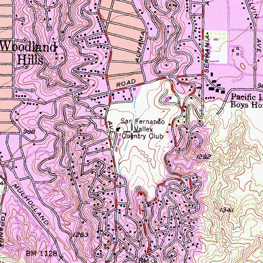 Topographic Map of Woodland Hills Country Club, CA