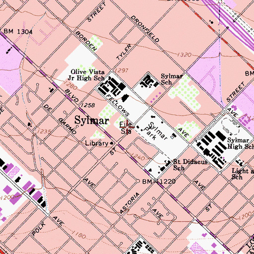 Topographic Map of Los Angeles Fire Department Station 91, CA