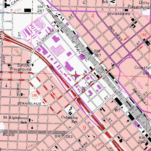 Topographic Map of KNAX-FM (Fresno), CA