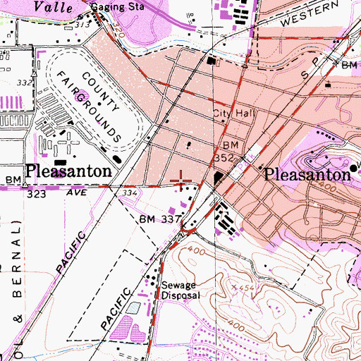 Topographic Map of Veterans Memorial Auditorium, CA