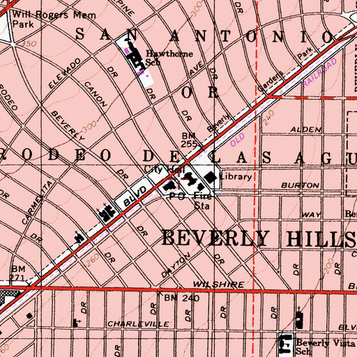 Topographic Map of Beverly Hills City Hall, CA