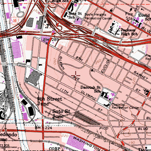 Topographic Map of Wyvernwood, CA