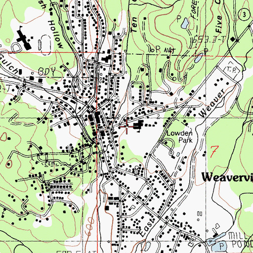 Topographic Map of Weaverville Elementary School, CA