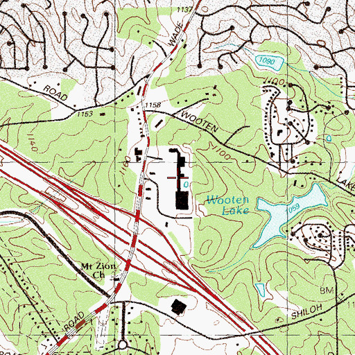 Topographic Map of Wade Green Crossing Shopping Center, GA