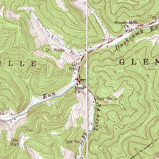 Topographic Map of Dusk, WV