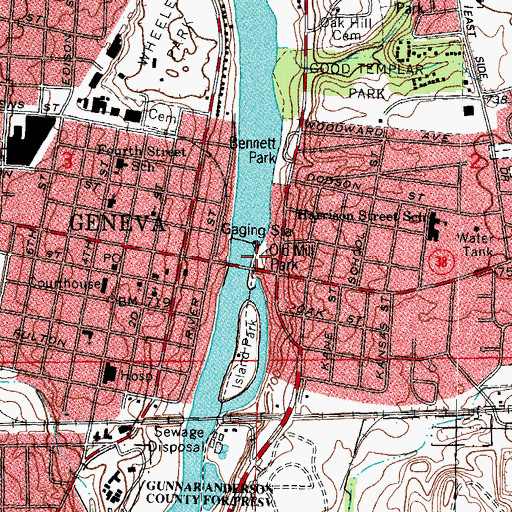 Topographic Map of Old Mill Park, IL