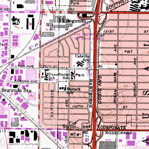 Topographic Map of Holly Glen Park, CA