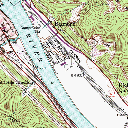 Topographic Map of Midland Trail Elementary School, WV