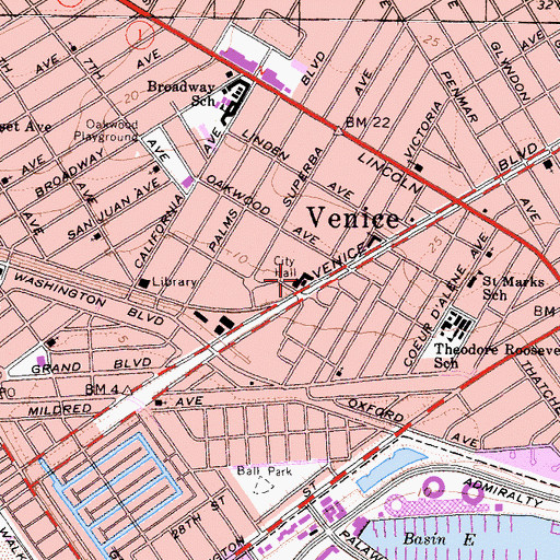 Topographic Map of Venice City Hall, CA