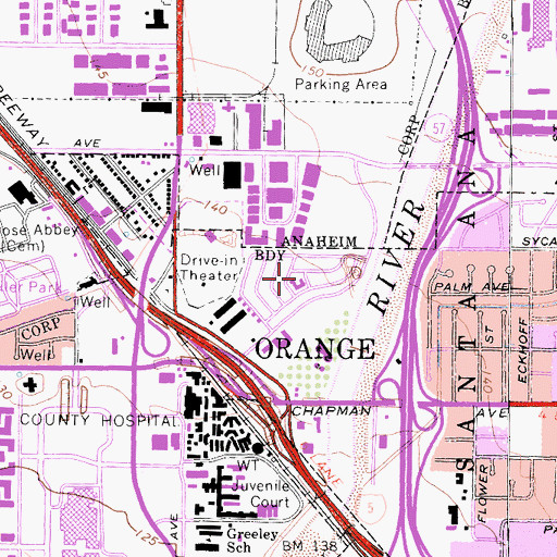 Topographic Map of Park Royale, CA