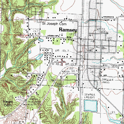 Topographic Map of Ramsey Elementary School, IL