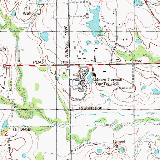 Topographic Map of Moore Norman Technology Center, OK