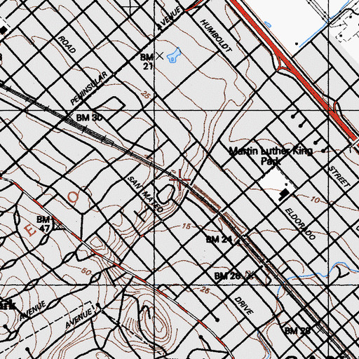 Topographic Map of Woodlake Shopping Center, CA