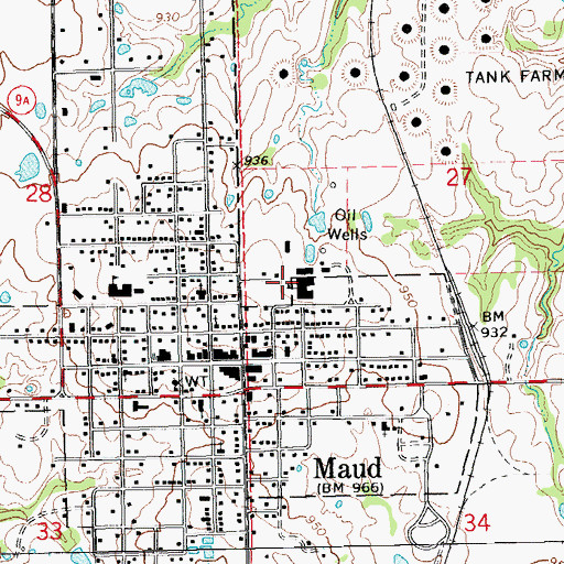 Topographic Map of Maud Middle School, OK