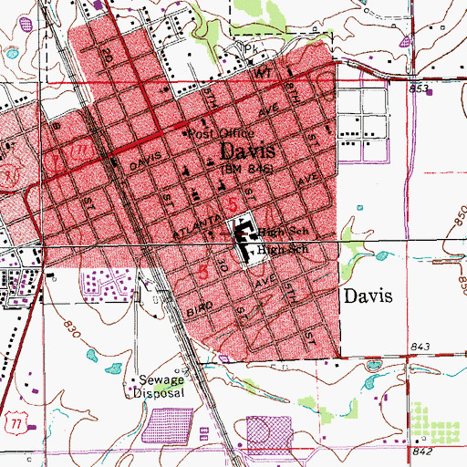 Topographic Map of Davis High School, OK