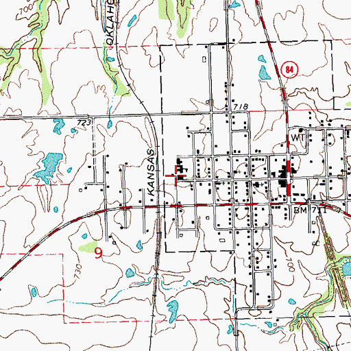Topographic Map of Dustin High School, OK