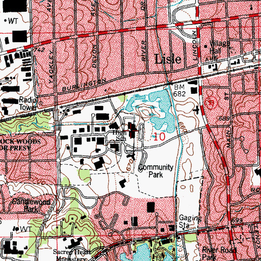 Topographic Map of Lisle High School, IL