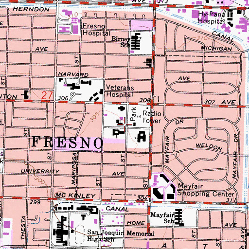Topographic Map of Fresno Fine Arts Center, CA
