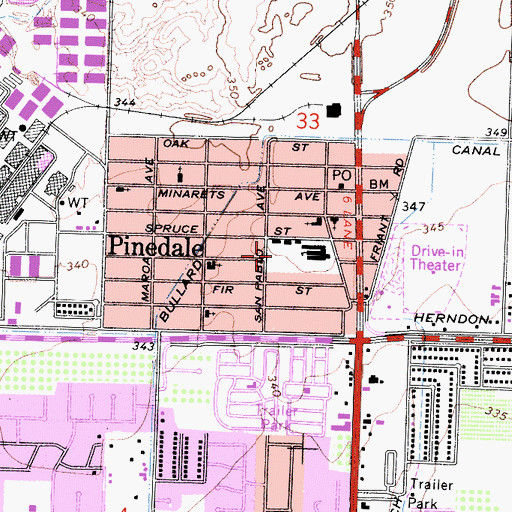 Topographic Map of Pinedale Community Center, CA