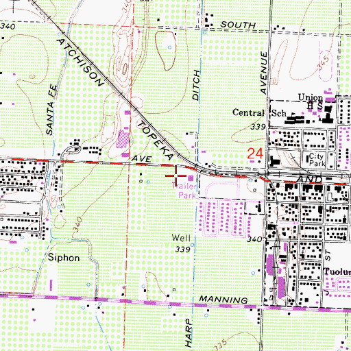 Topographic Map of Parlier City Hall, CA