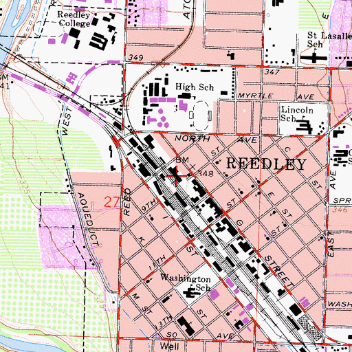 Topographic Map of Reedley City Hall, CA
