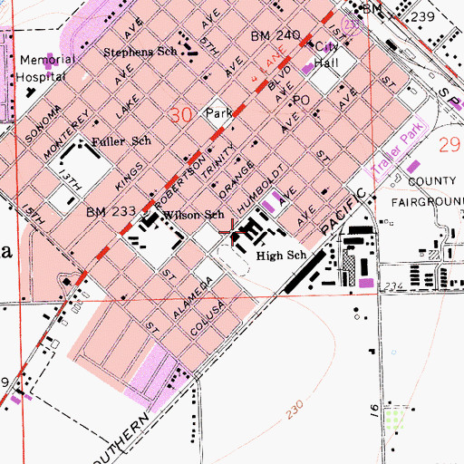 Topographic Map of Chowchilla High School, CA