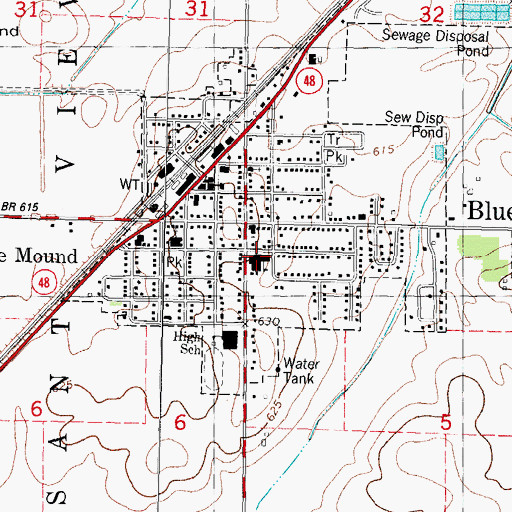 Topographic Map of Blue Mound Elementary School, IL