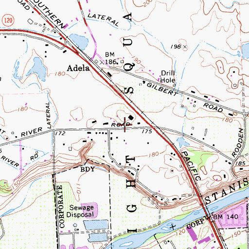 Topographic Map of Walnut Woods Shopping Center, CA