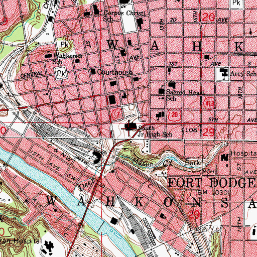 Topographic Map of Fair Oaks Middle School, IA