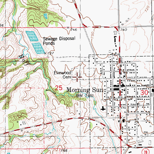 Topographic Map of Elmwood Cemetery, IA