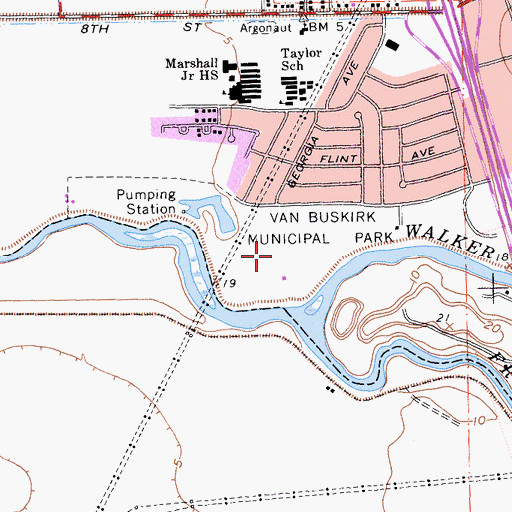 Topographic Map of Van Buskirk Municipal Golf Course, CA
