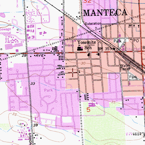 Topographic Map of Locust Avenue Church of Christ, CA