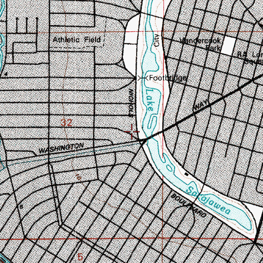 Topographic Map of Lake Sacajawea Park, WA