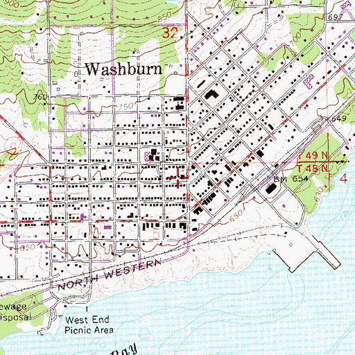 Topographic Map of Washburn Public Library, WI