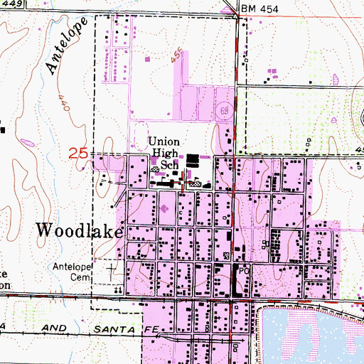 Topographic Map of Woodlake Valley Middle School, CA