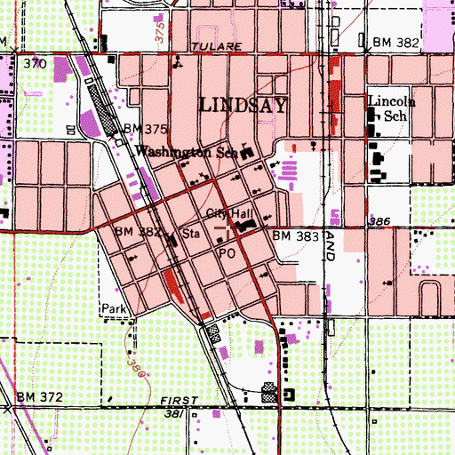 Topographic Map of Lindsay City Hall, CA