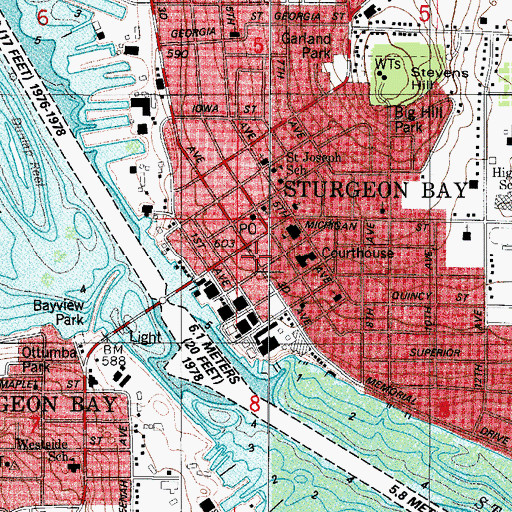 Topographic Map of Sturgeon Bay City Hall, WI